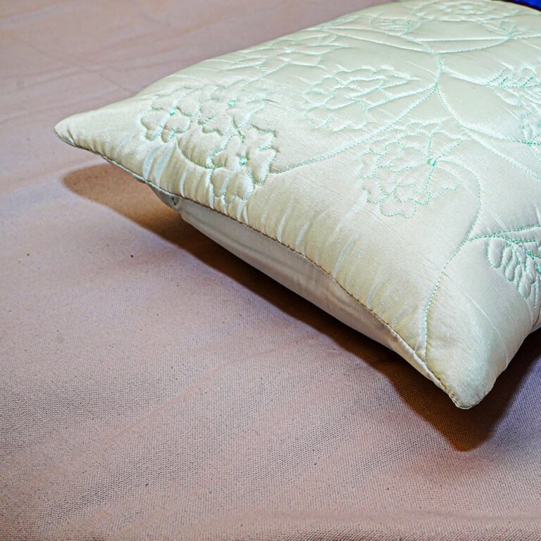 Floral Grandeur Cushion Cover